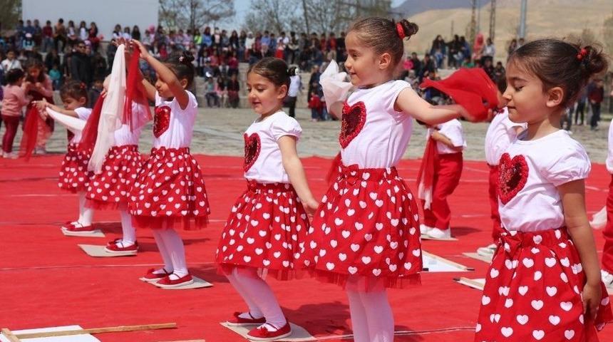 Gürpınar’da 23 Nisan Coşkusu