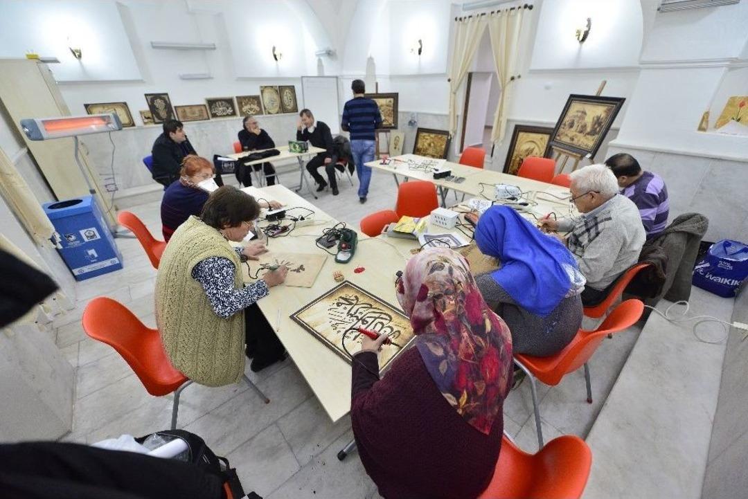 51 Bin Kişiye Altın Bilezik