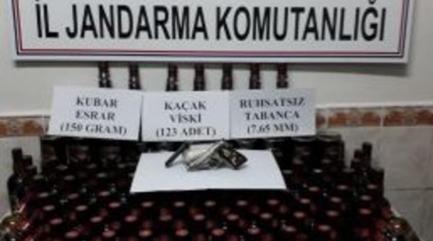 Jandarmadan Esrar Ve Ka&ccedil;ak İ&ccedil;ki Operasyonu