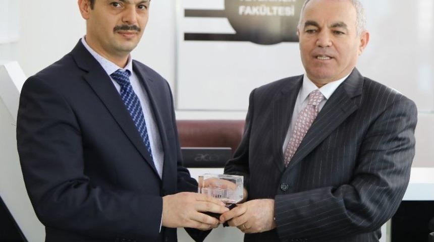 Veteriner Fakültesi Eğitim, Araştırma Ve Uygulama Hastanesi’nin Acil Klinik Ünitesi Yenilendi