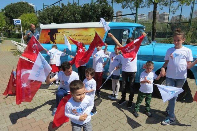 İstanbul Klasik Otomobilciler Derneği’nden 23 Nisan Konvoyu