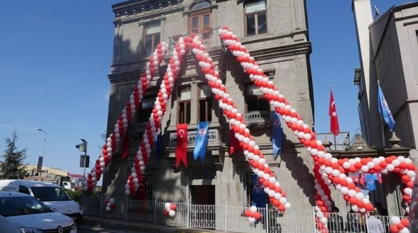 B&uuml;y&uuml;kşehir Belediyesi M&uuml;zik Akademisi A&ccedil;ıldı