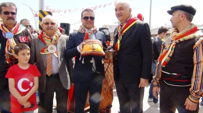 T&uuml;rk D&uuml;nyası Y&ouml;r&uuml;k T&uuml;rkmen Birliği Heyeti Erciş&rsquo;te