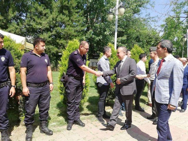 Edirne Valisi Özdemir, Kolluk Güçleri İle Bayramlaştı