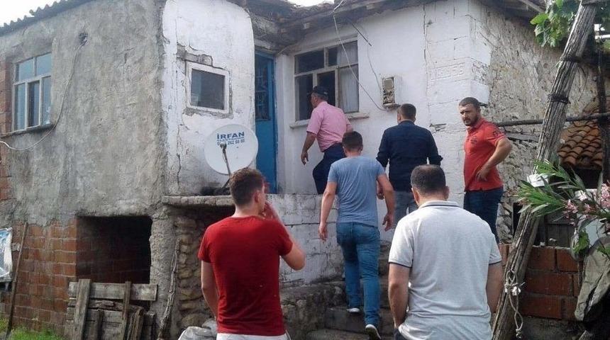 &Ccedil;anakkale&rsquo;de Eve Yıldırım D&uuml;şt&uuml;: 1 Yaralı