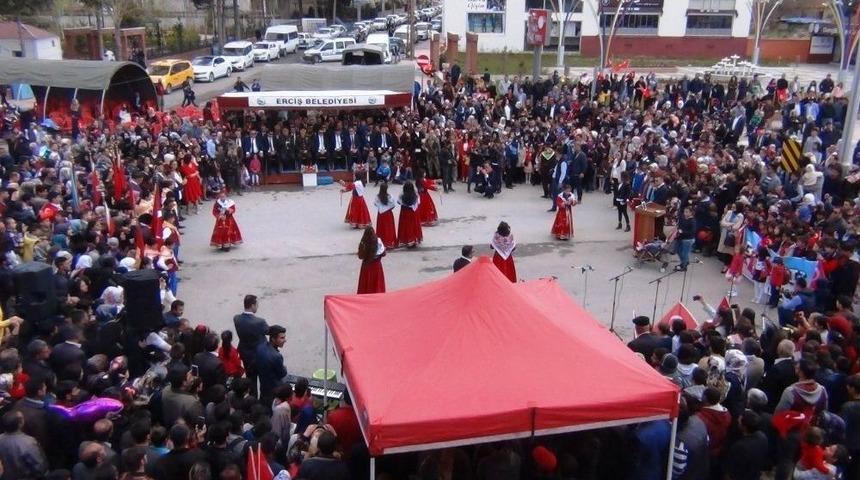 Erciş&rsquo;te 23 Nisan Coşkusu