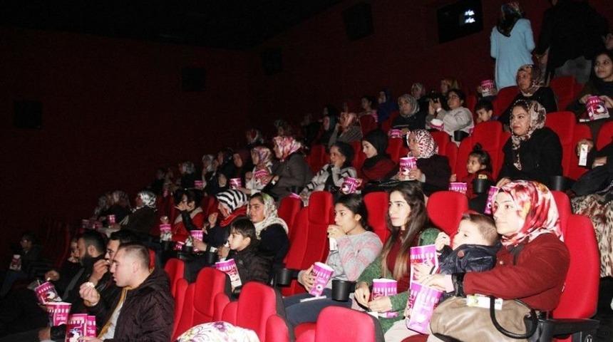 Artuklu Kadınları Sinemayla Tanışıyor