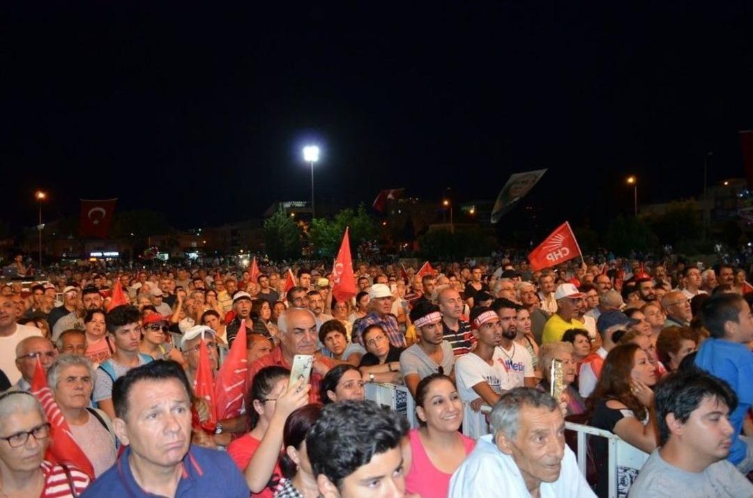 Chp Parti S&ouml;zc&uuml;s&uuml; Tezcan &ldquo;i&ccedil;işleri Bakanı Tahrik Eden Bir Dil Kullanıyor&rdquo;