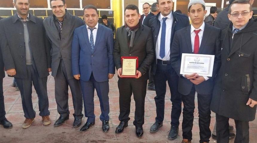 Eleşkirt&rsquo;li &Ouml;ğrenciler Yarışmalara Damga Vurdu