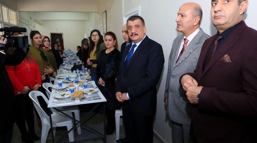 Gürkan, Park Bahçeler Müdürlüğü Çalışanları İle Bir Araya Geldi