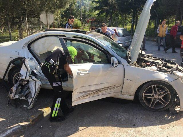 Sapanca’da Trafik Kazası: 1 Yaralı