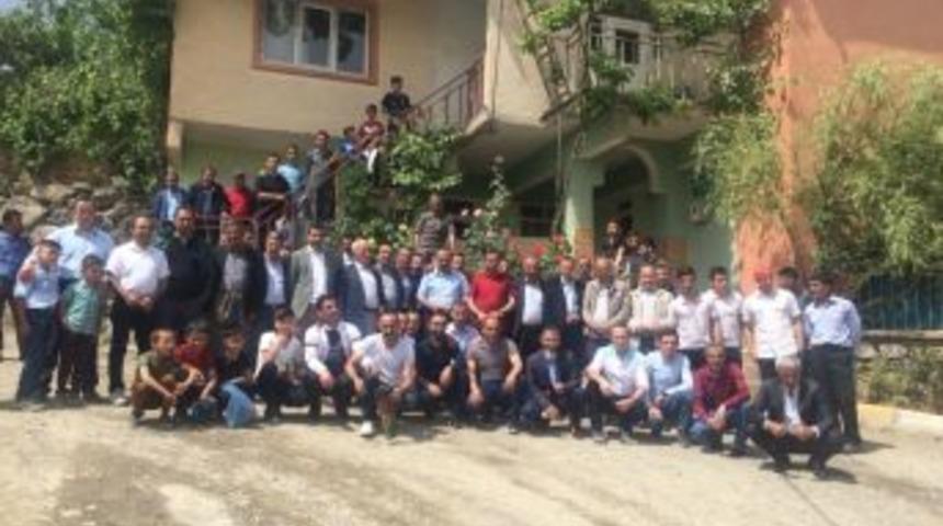 Hakkari&rsquo;de Bayram Geleneği Bozulmadı