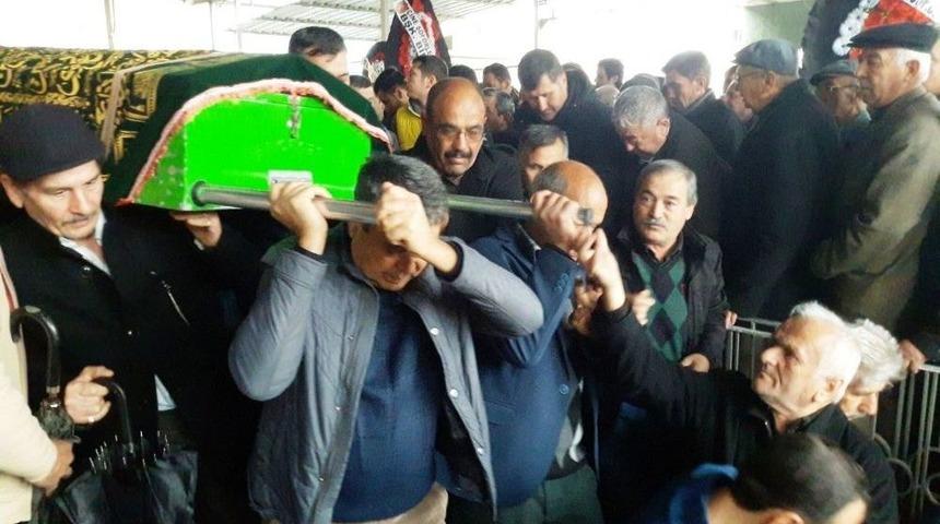 Asırlık &Ccedil;ınar Atabay, Son Yolculuğuna Uğurlandı