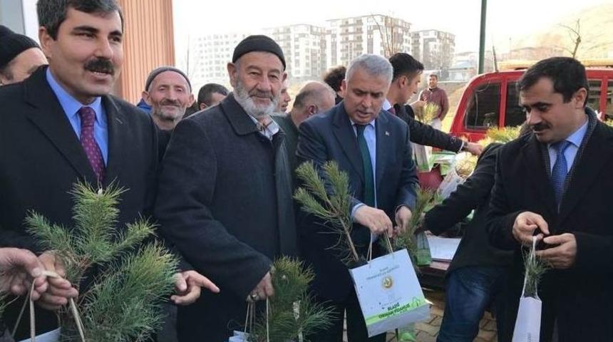 Muş&rsquo;ta &rsquo;ağa&ccedil; Kesme Fidan Dik&rsquo; Kampanyası