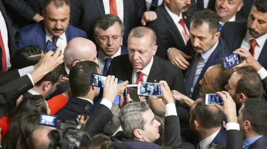 Cumhurbaşkanı Recep Tayyip Erdoğan, Chp&rsquo;nin İyi Parti&rsquo;ye Desteğiyle İlgili, "demokrasi Nezaketi Bu Anlayışla Olmaz. G&uuml;neş Motel Olayından Daha Beter Bir Durum" Dedi.