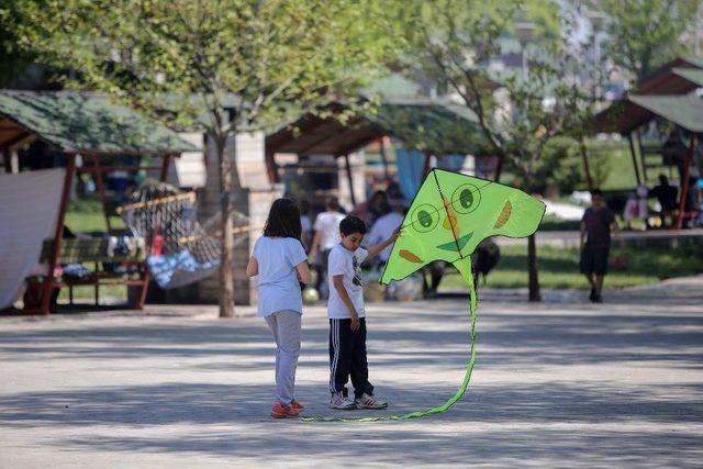 Ankara&rsquo;da Yeşilin Diğer Adı &ldquo;yakacık&rdquo; 2