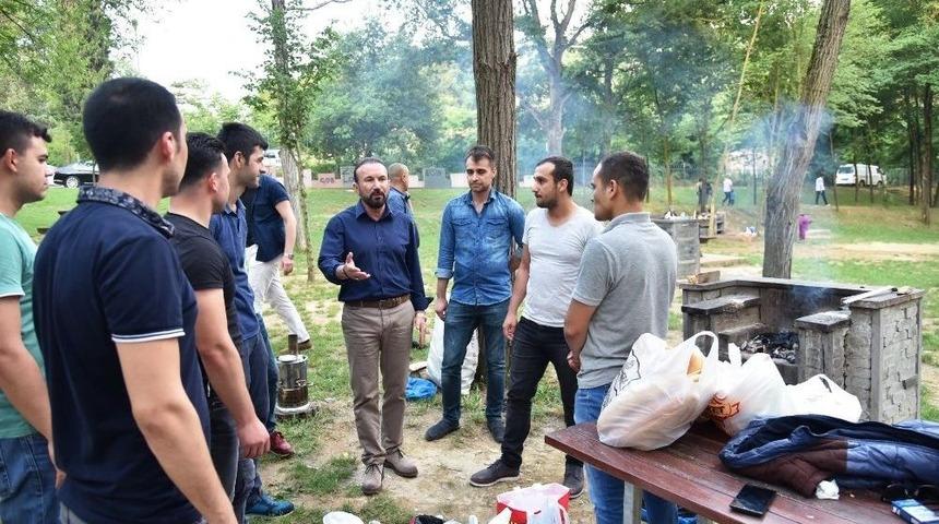 Başkan Doğan, Piknik&ccedil;ilerin Misafiri Oldu