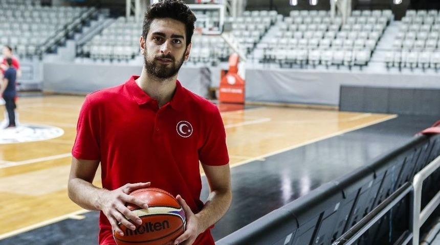 Furkan Korkmaz: "nba&rsquo;de Yeniden Forma Giyerek Y&uuml;kselişe Ge&ccedil;eceğime İnanıyorum"