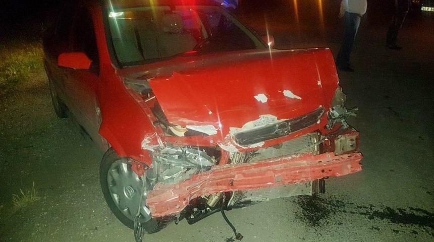Kula&rsquo;da Trafik Kazası: 3 Yaralı