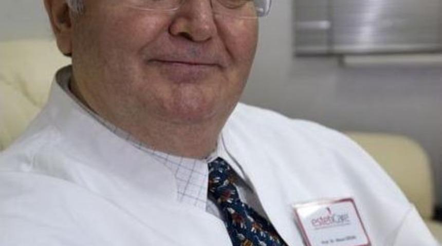 Prof. Dr. &Ouml;zcan&rsquo;dan G&ouml;ğ&uuml;s Estetiği İle İlgili Uyarılar