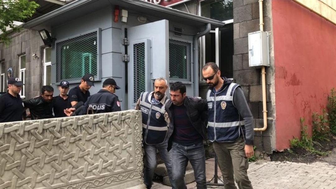 Kars&rsquo;ta Cinayet Zanlıları Adliyede