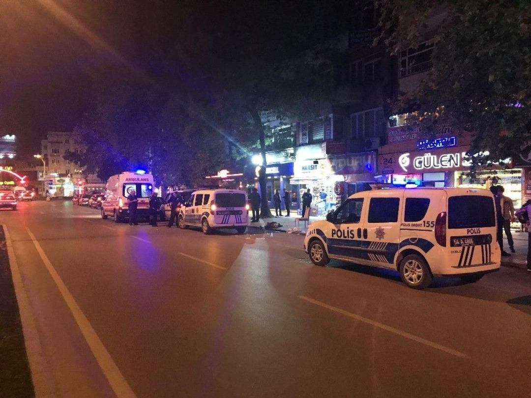 Suriyelilerin Bı&ccedil;aklı Kavgasında 2 Kişi Yaralandı