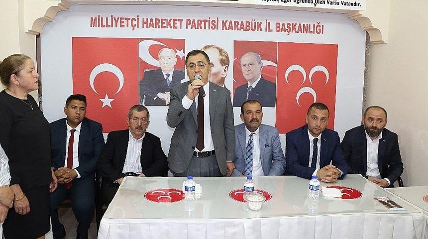 Başkan Vergili Mhp’de Bayramlaşma Törenine Katıldı