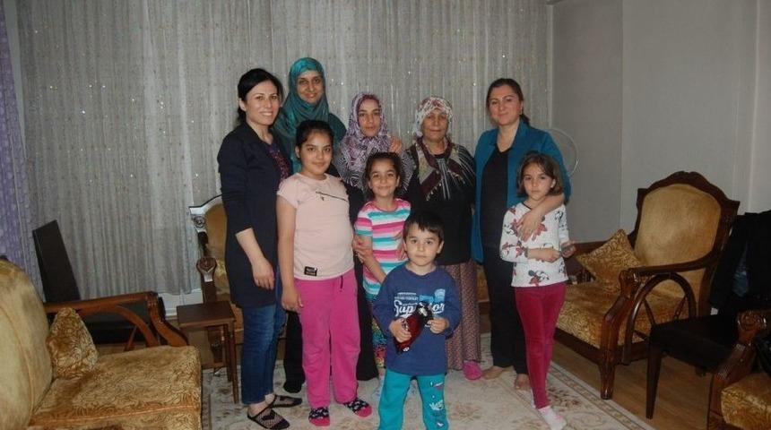 Ünlü, Bağcı Ailesini Ziyaret Etti