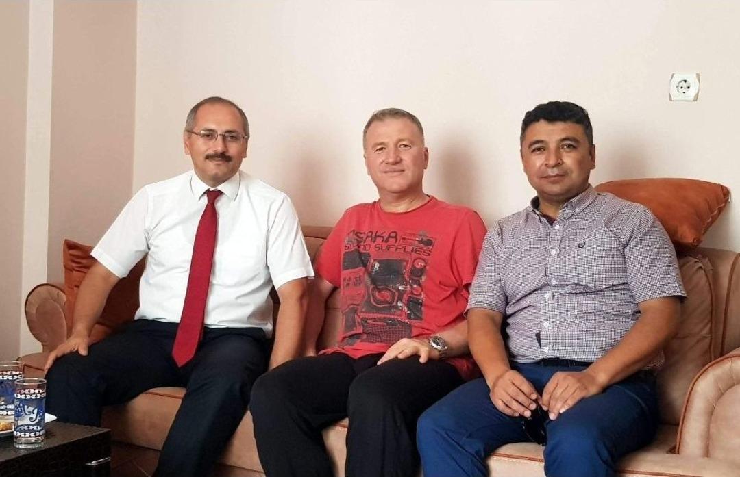 Kazazede Albay &Ouml;zkurt&rsquo;u Sevenleri Yalnız Bırakmıyor