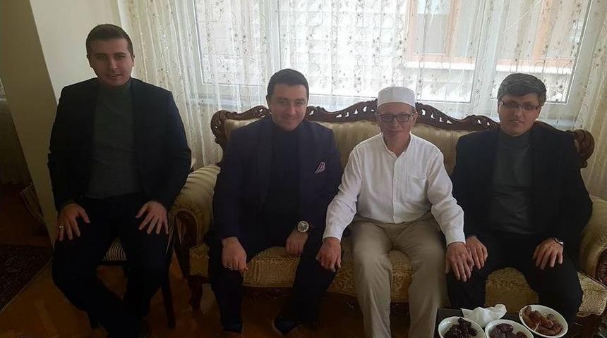 Başkan Bakıcı Umre&rsquo;den D&ouml;nen Kent Konseyi Başkanı Osman Tekeli&rsquo;yi Ziyaret Etti