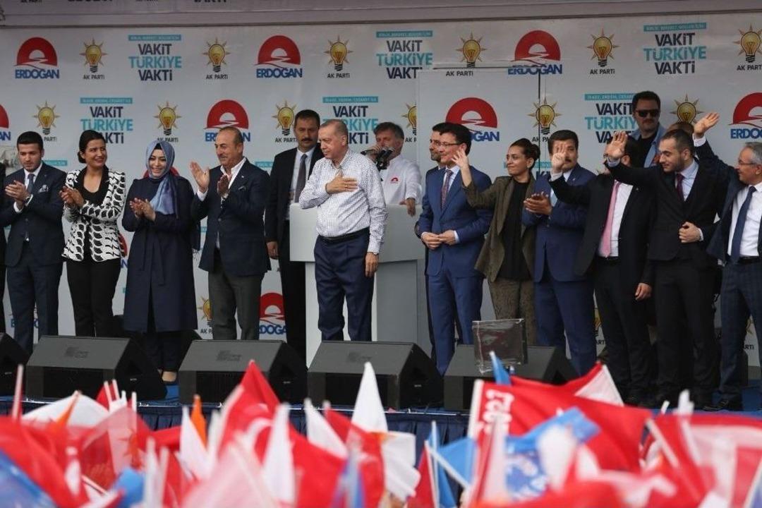Taş&rsquo;tan Antalyalılara Miting Teşekk&uuml;r&uuml;