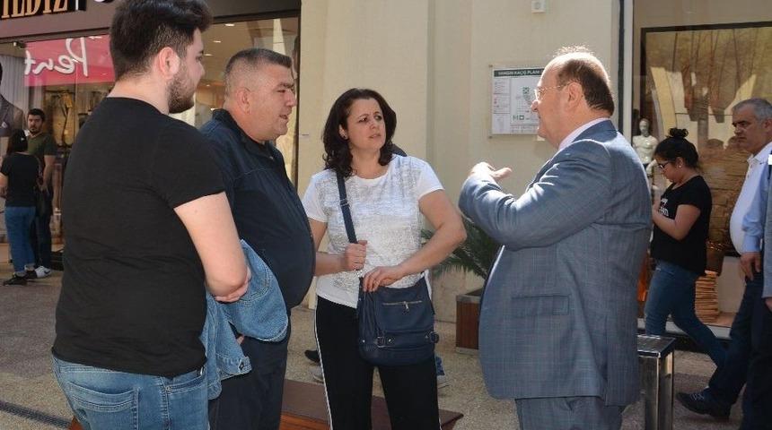 Başkan Özakcan’dan Forum Avm Ziyareti