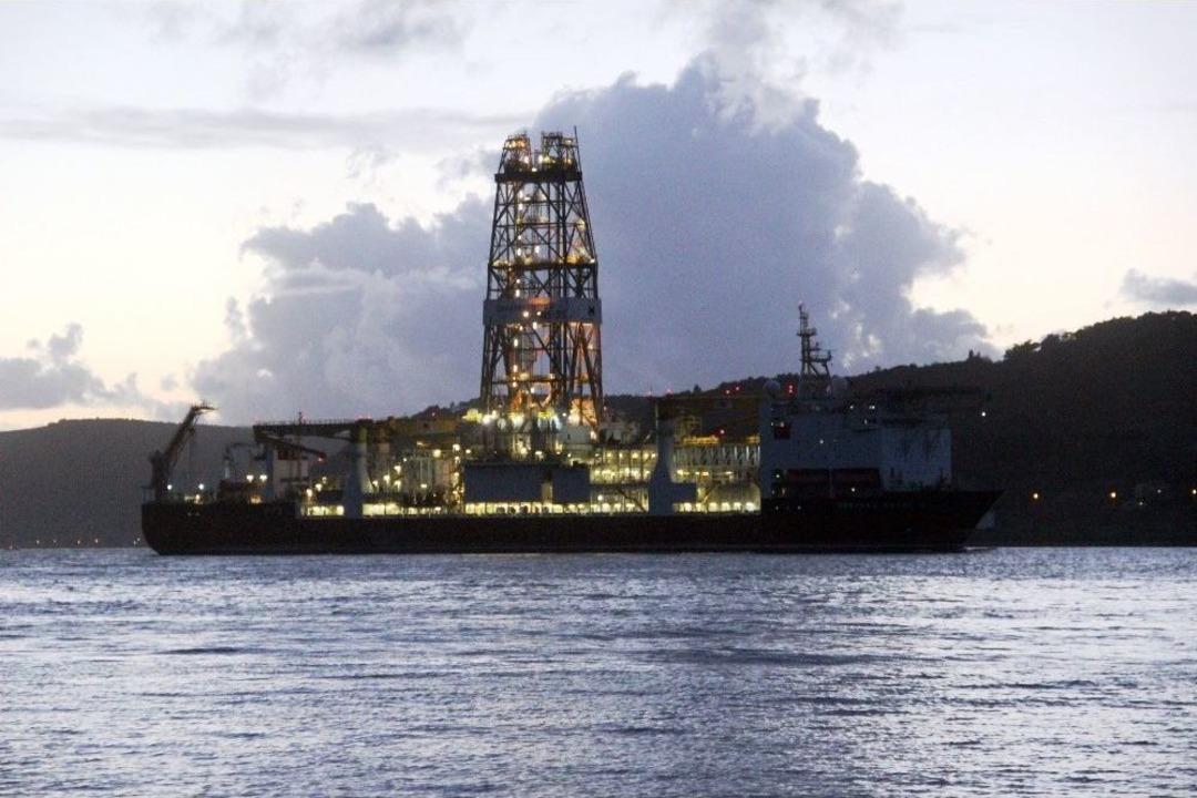 &rsquo;deepsea Metro-2&rsquo; &Ccedil;anakkale Boğazı&rsquo;ndan Ge&ccedil;ti