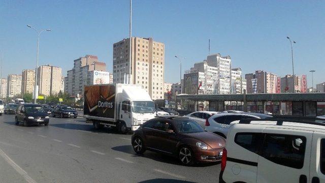 İstanbul’da Sürücülere Sabah Trafiği Şoku