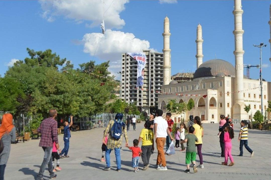 Mardin&rsquo;de G&ouml;ky&uuml;z&uuml;nden Şeker Yağdı