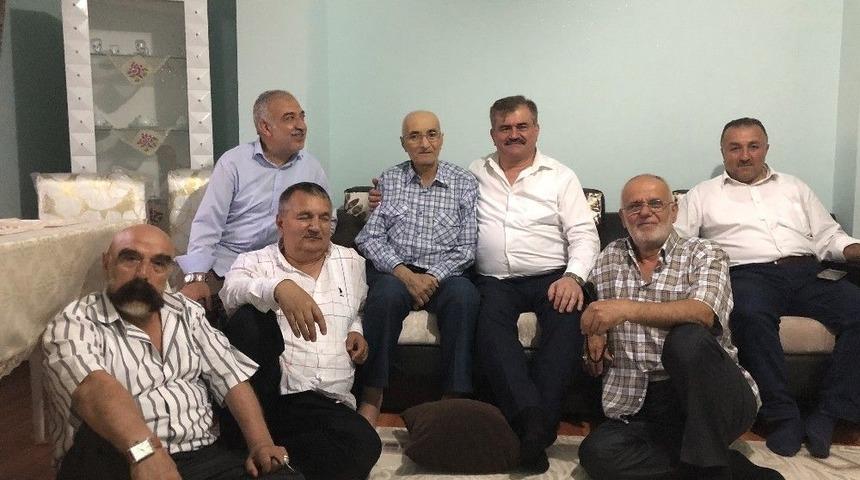 Milletvekili &Ccedil;aturoğlu, 38 Yıllık Efsane Muhtarı Ziyaret Etti