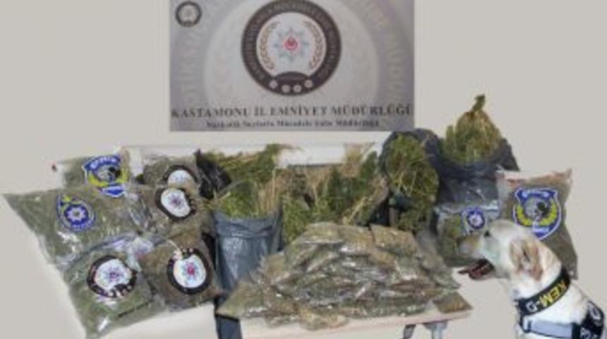 Kastamonu&rsquo;da 50 Kilo Kubar Esrar Maddesi Ele Ge&ccedil;irildi