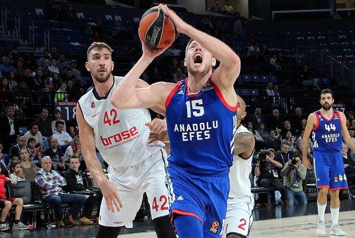 Thy Euroleague: Anadolu Efes: 69 - Brose Baskets Bamberg: 58 G5