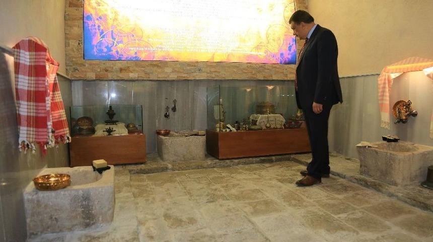 Tahtalı Hamam’a Ziyaretçi Akını