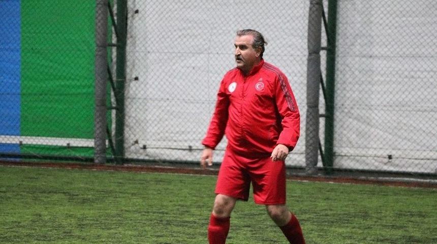 Bakan Osman Aşkın Bak Maç Yaptı