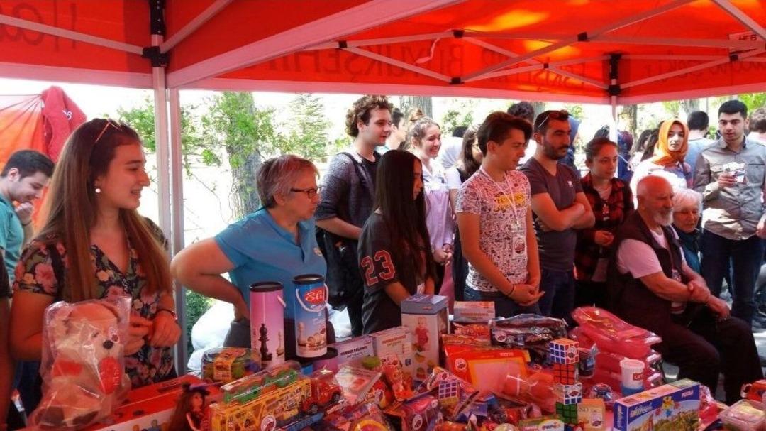 &lsquo;iki Bin &Ccedil;ocuk İki Bin G&uuml;l&uuml;c&uuml;k&rsquo; Kampanyası