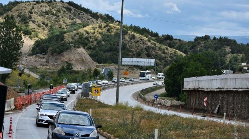 Tosya D-100 Karayolunda Bayram Yoğunluğu