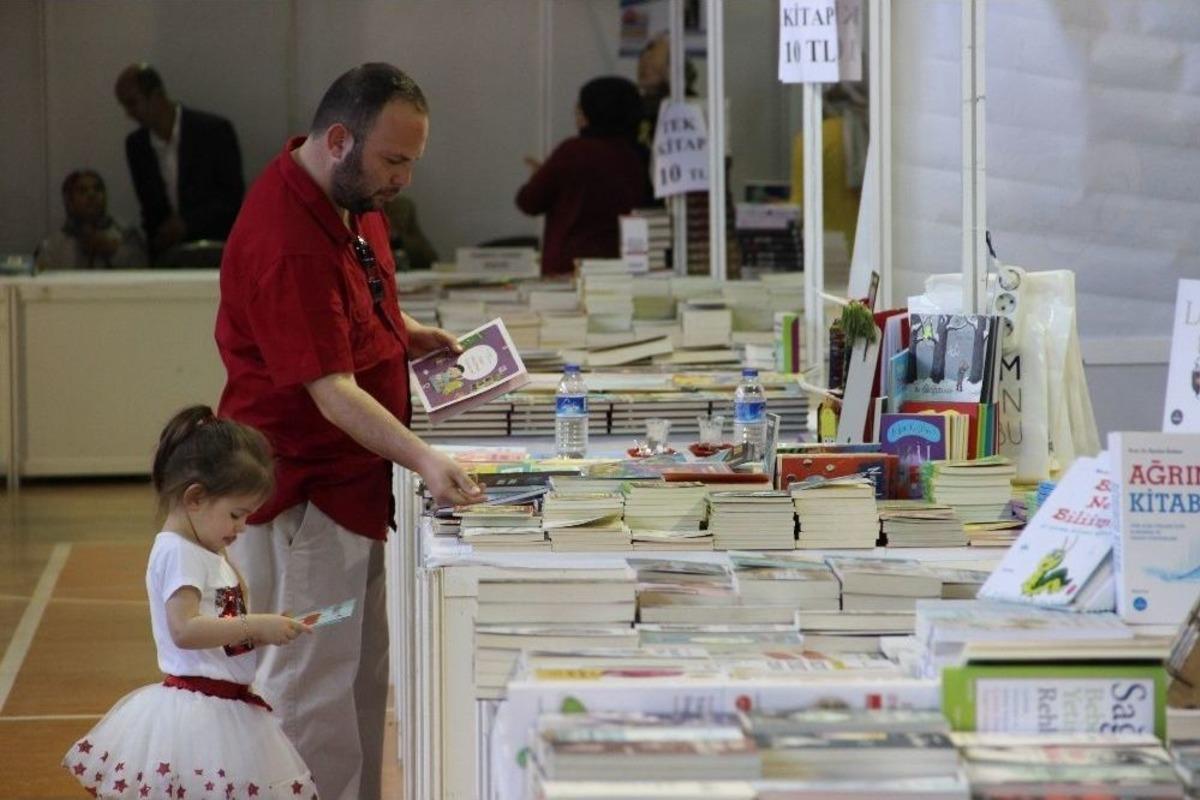 Somalı Kitapseverleri Buluşturan Etkinlik