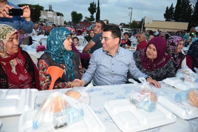 Başkan Tütüncü, Ramazan’da Bin Evi Ziyaret Ederek, Vatandaşlarla Bir Araya Geldi