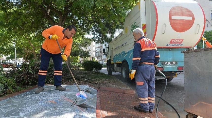 Muratpaşa&rsquo;da &Ccedil;&ouml;p Konteynerlerine &Ouml;zel Temizlik
