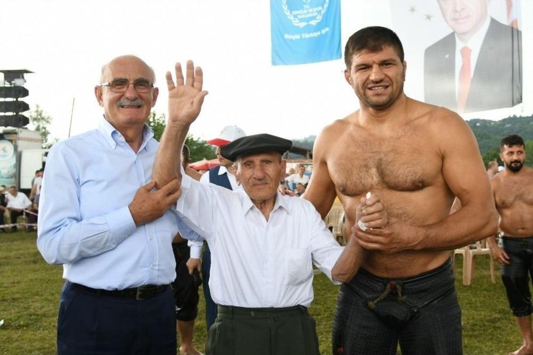 Yılmaz&rsquo;dan Ak Parti&rsquo;nin Mitingine Davet