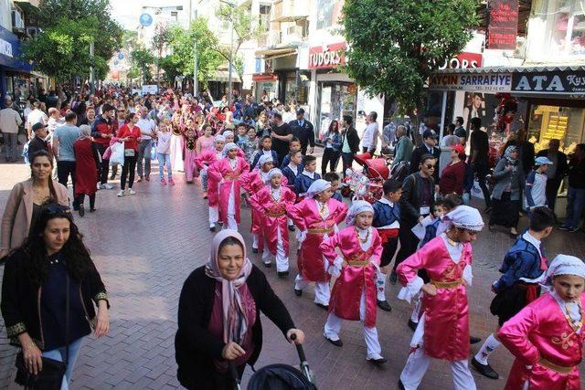 Dünya Çocuklarından Başkan Alıcık’a Ziyaret