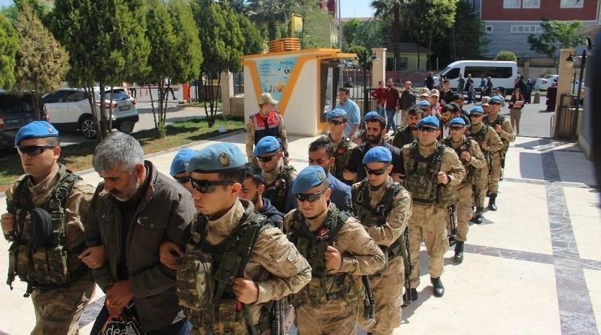 Şanlıurfa’da Cumhurbaşkanına Hakaret Eden 11 Zanlı Adliyede