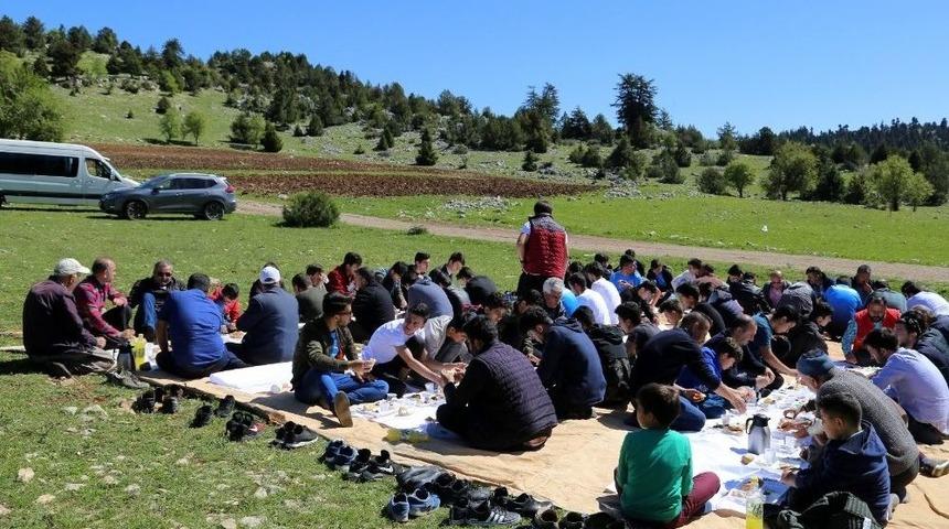 Değirmendereliler Kahvaltıda Buluştu