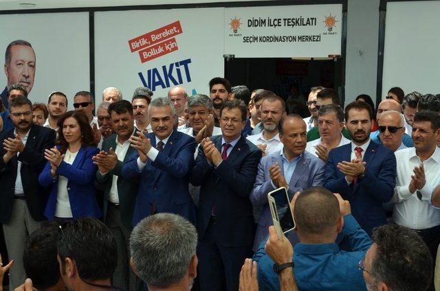 Ak Parti Heyeti, Didim’de Partililerle Bayramlaştı